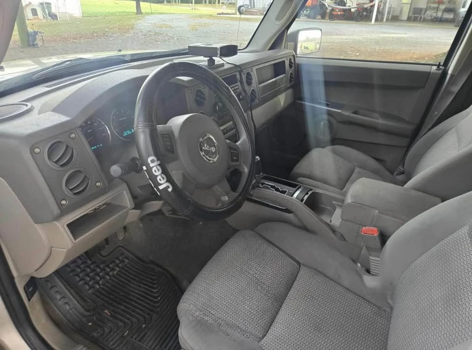 2008 Jeep Commander - Image 4 of 9