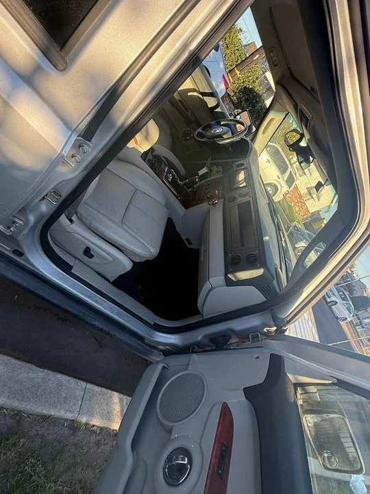 2008 Jeep Commander - Image 10 of 11