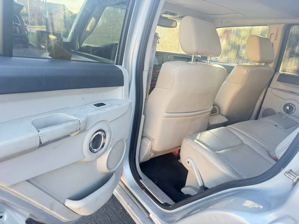 2008 Jeep Commander - Image 3 of 11