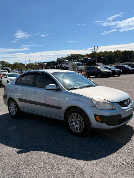 2008 Kia Rio - Image 2 of 11