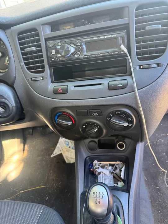 2008 Kia Rio - Image 4 of 10