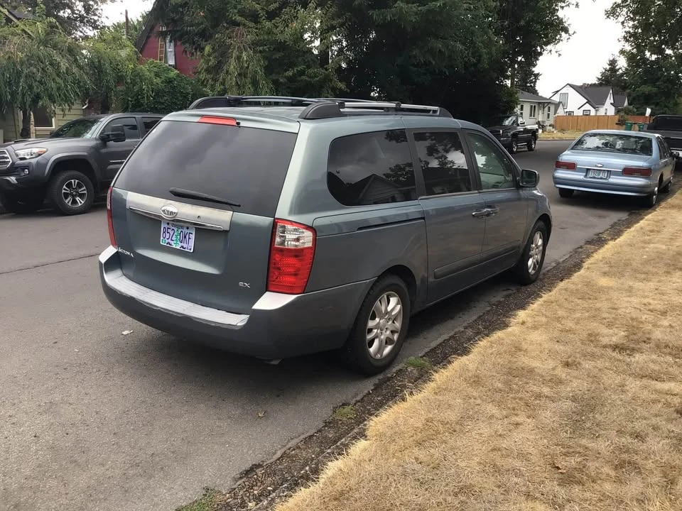 2008 Kia - Image 3 of 6