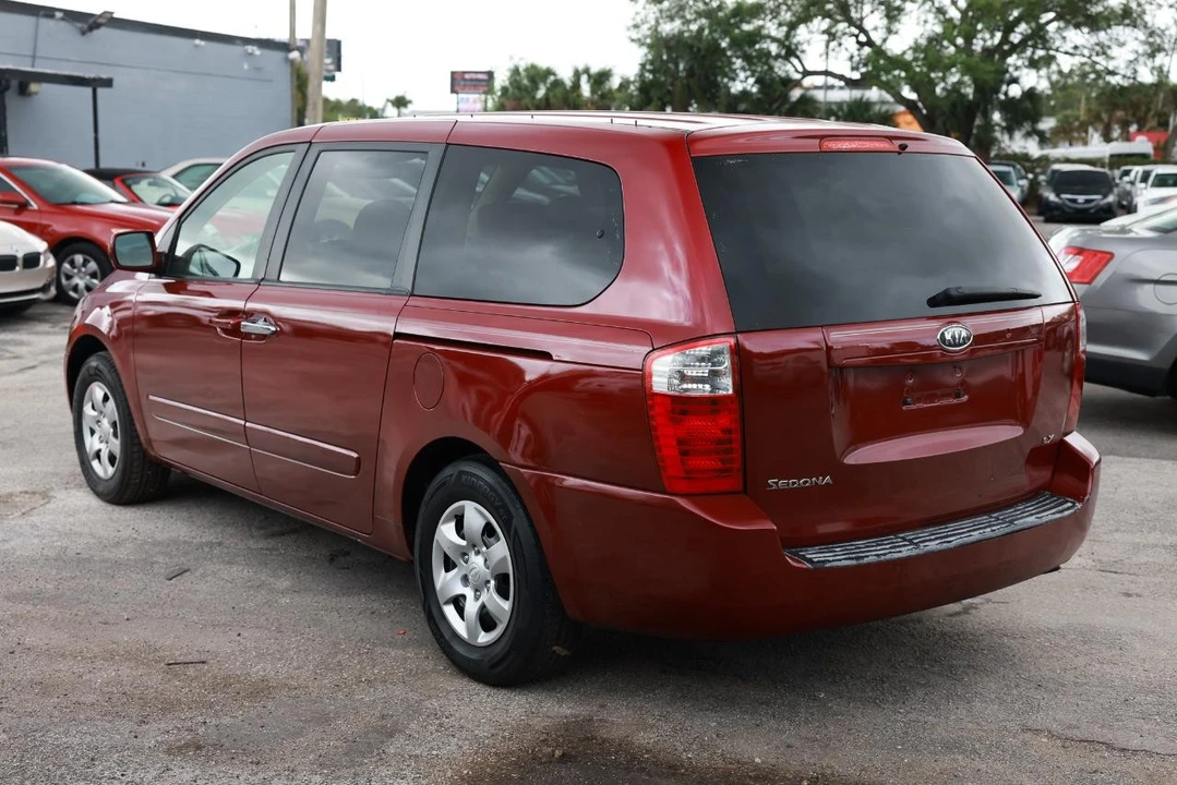 2008 Kia Carnival - Image 5 of 21
