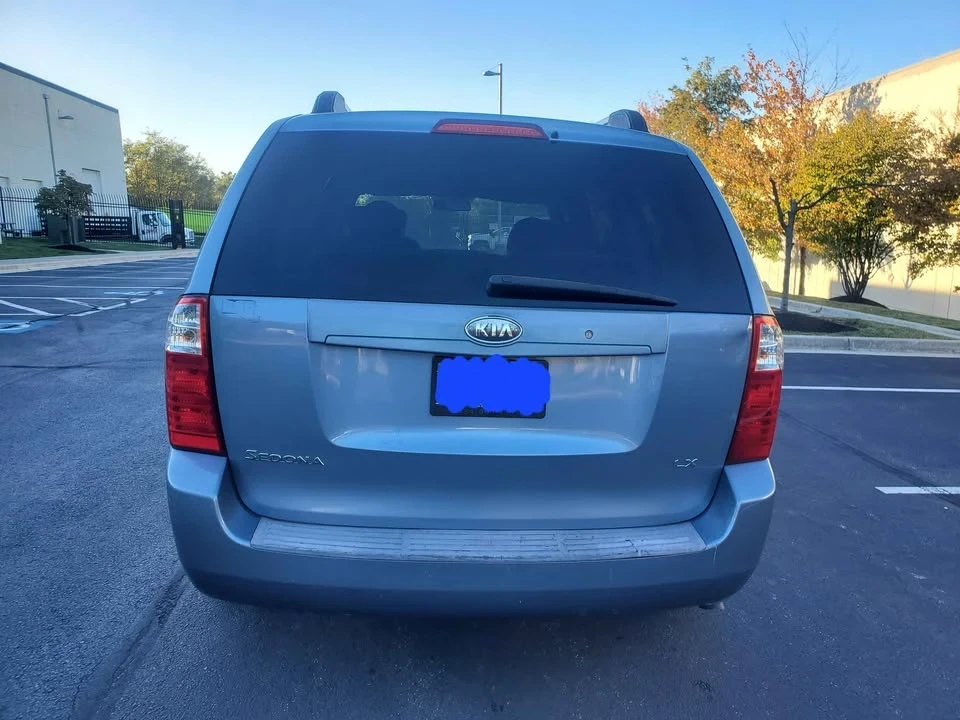 2008 Kia Carnival - Image 4 of 18