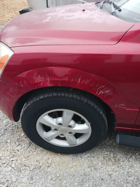 2008 Kia Sorento - Image 17 of 21