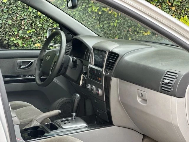 2008 Kia Sorento - Image 16 of 19