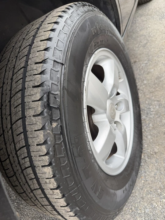 2008 Kia Sorento - Image 12 of 21