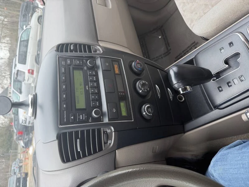 2008 Kia Sorento - Image 4 of 21