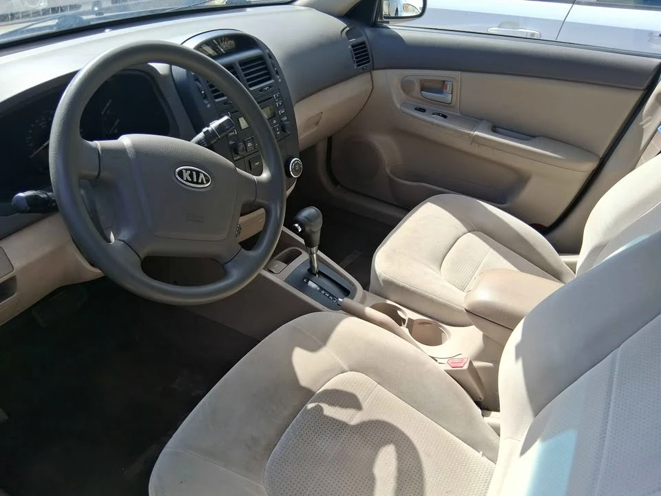 2008 Kia Spectra - Image 3 of 11