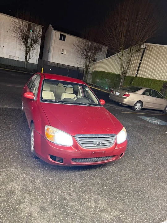 2008 Kia Spectra - Image 10 of 11
