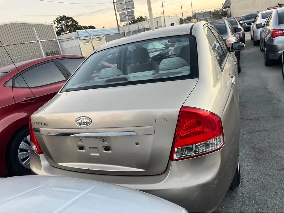 2008 Kia Spectra - Image 3 of 15