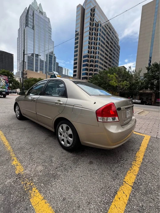 2008 Kia Spectra - Image 2 of 2