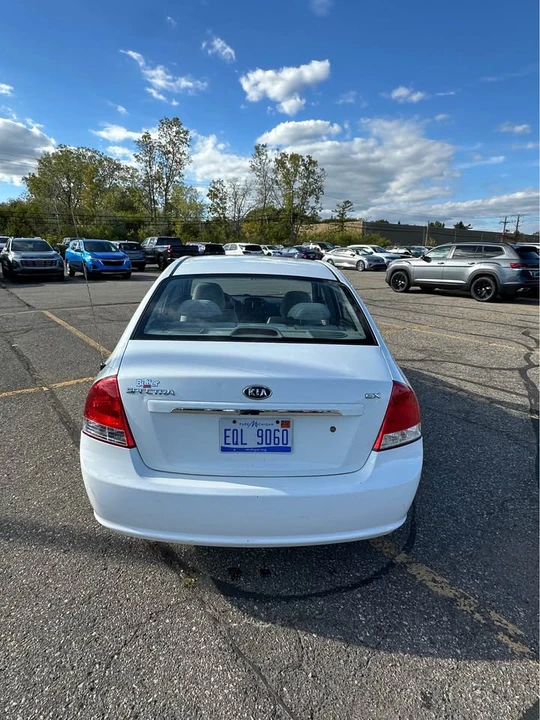 2008 Kia Spectra - Image 4 of 11