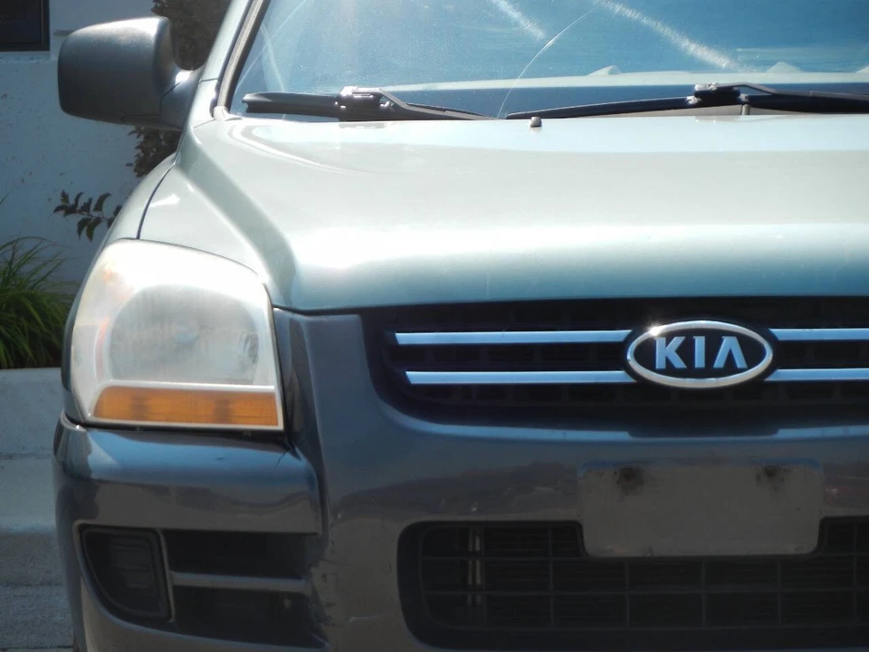 2008 Kia Sportage - Image 9 of 12