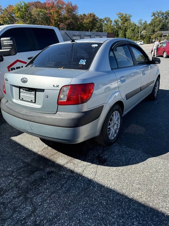 2008 Kia Rio - Image 3 of 7