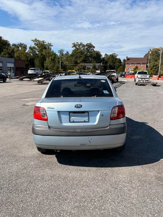 2008 Kia Rio - Image 5 of 11