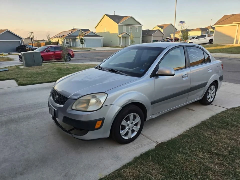 2008 Kia Rio - Image 4 of 13