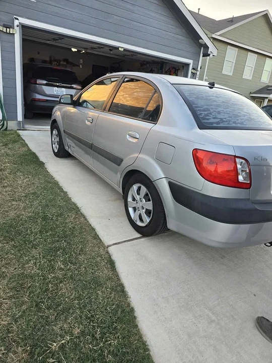 2008 Kia Rio - Image 12 of 13