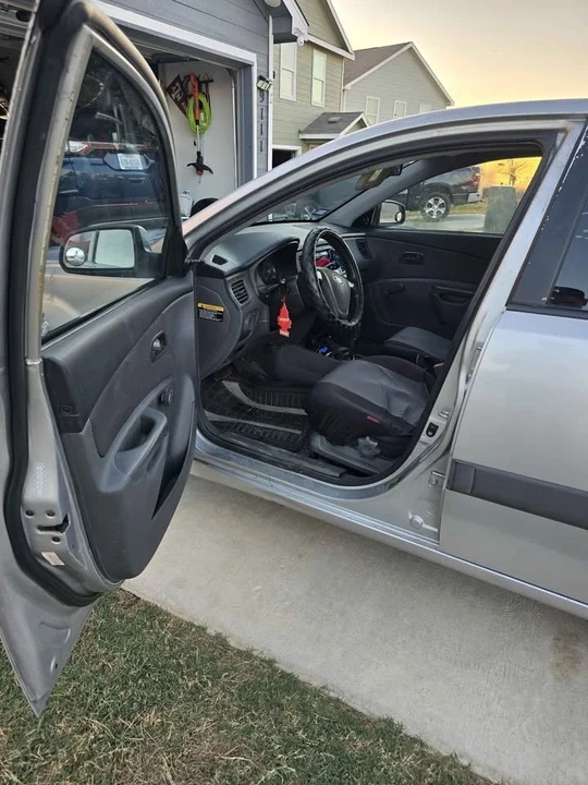 2008 Kia Rio - Image 10 of 13
