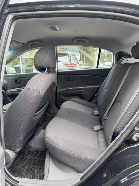 2008 Kia Rio - Image 10 of 16