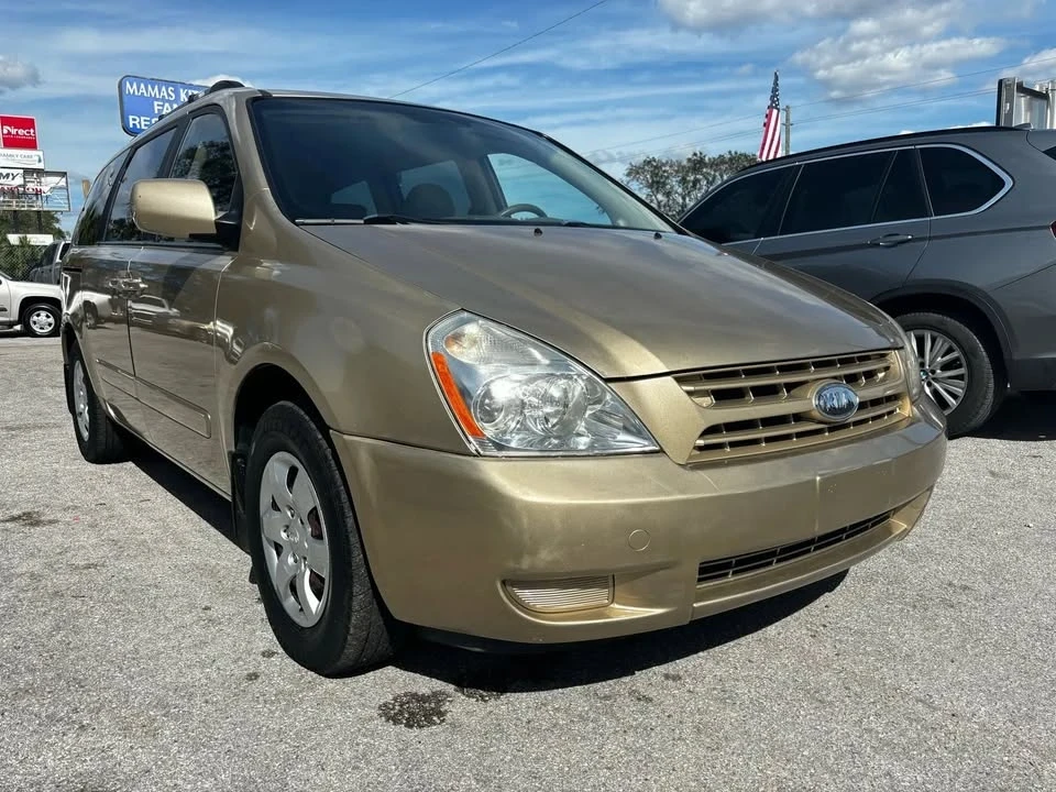 2008 Kia Carnival - Image 3 of 18