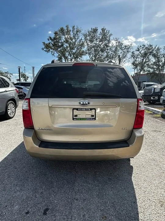 2008 Kia Carnival - Image 7 of 18