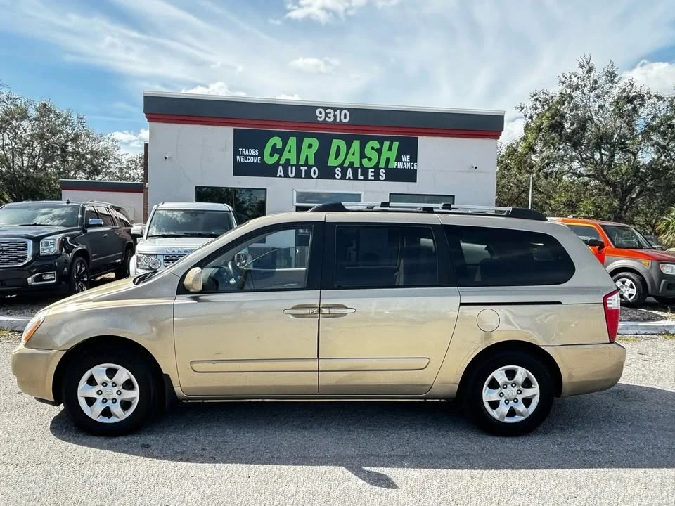 2008 Kia Carnival - Image 2 of 18