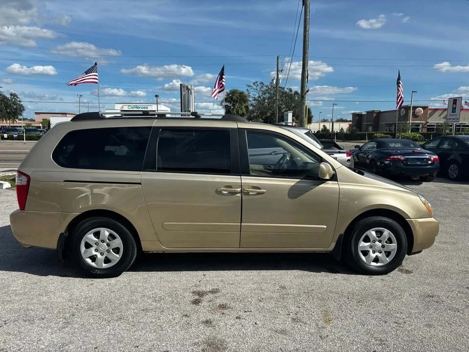 2008 Kia Carnival - Image 4 of 18