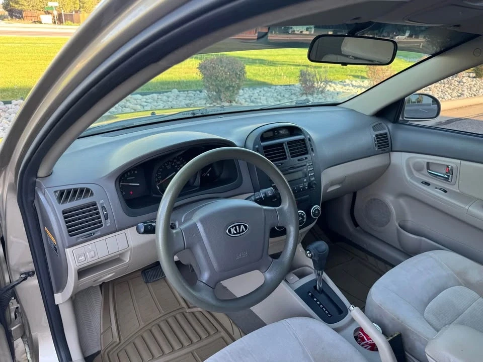 2008 Kia Spectra - Image 6 of 7