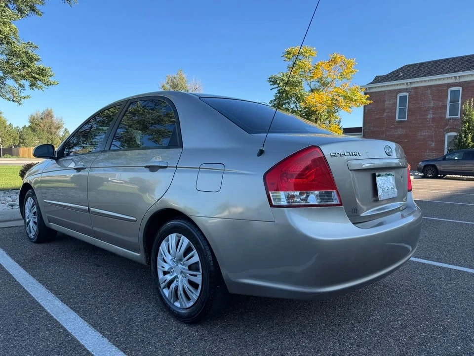 2008 Kia Spectra - Image 3 of 7