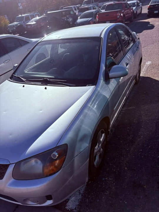 2008 Kia Spectra - Image 2 of 3