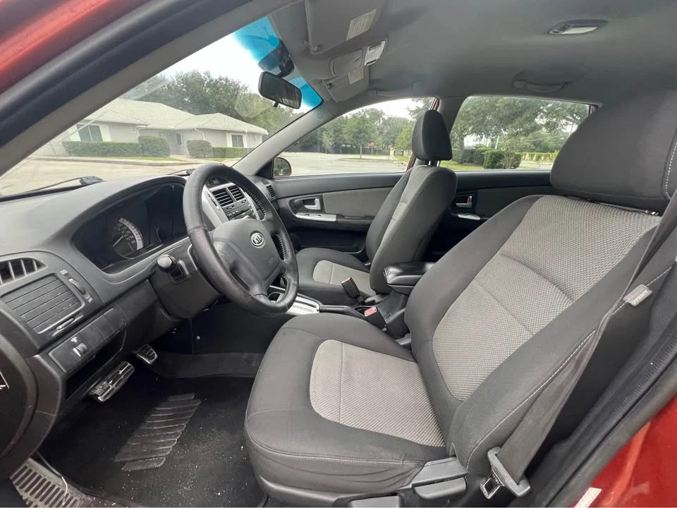 2008 Kia Spectra - Image 9 of 11