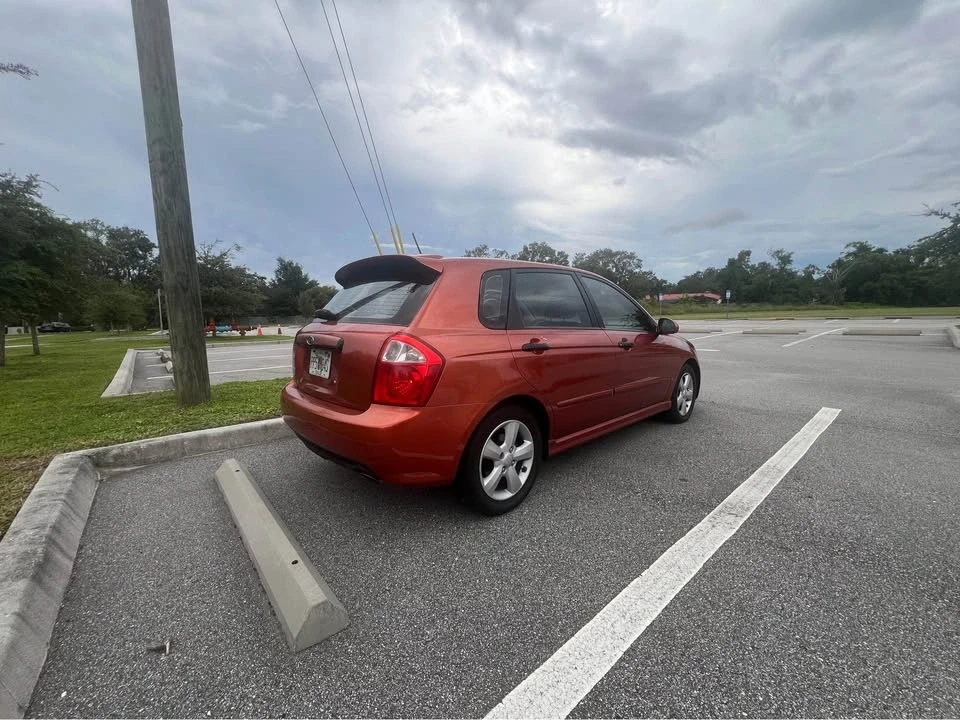 2008 Kia Spectra - Image 5 of 11