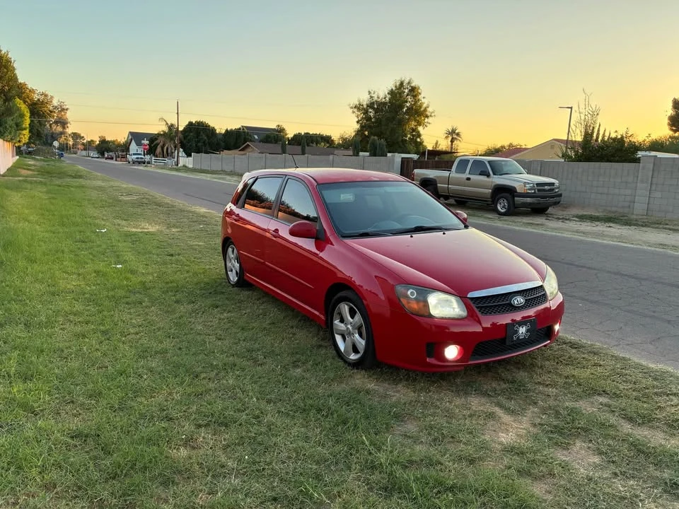 2008 Kia Spectra - Image 2 of 10