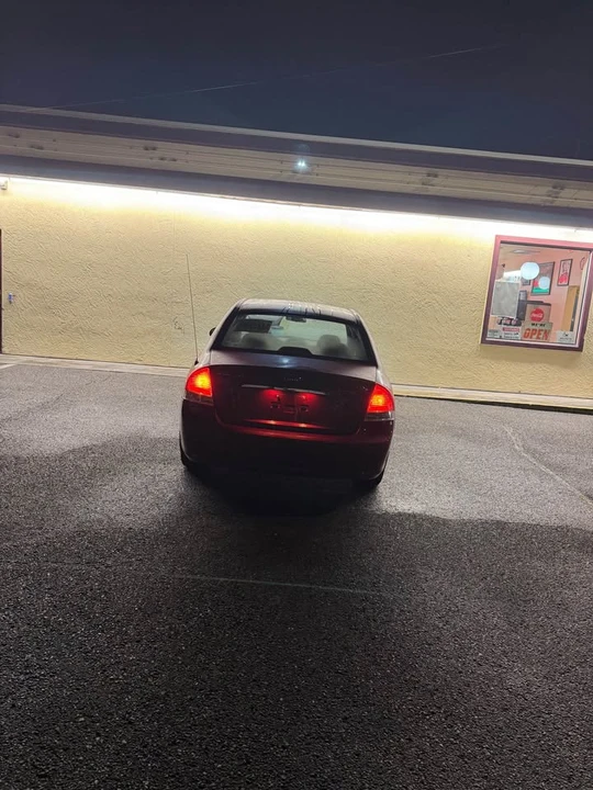 2008 Kia Spectra - Image 7 of 10
