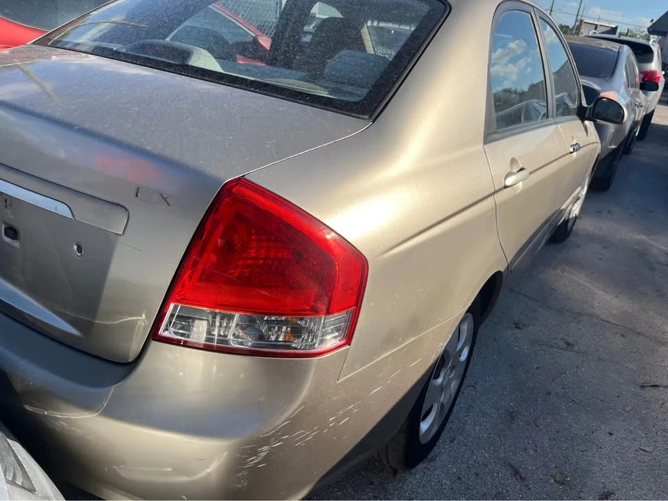 2008 Kia Spectra - Image 2 of 6