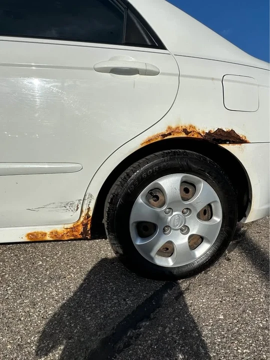 2008 Kia Spectra - Image 10 of 11