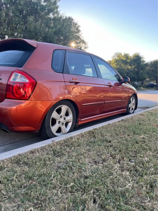 2008 Kia Spectra - Image 2 of 6