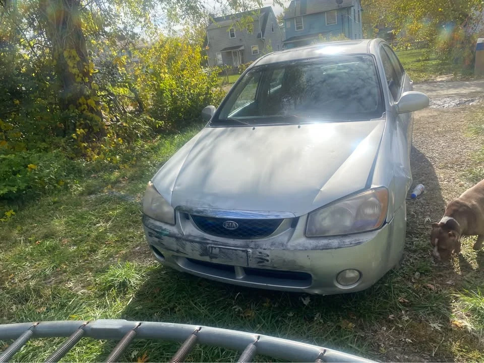 2008 Kia Spectra - Image 2 of 3