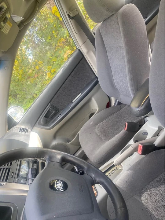 2008 Kia Spectra - Image 3 of 3