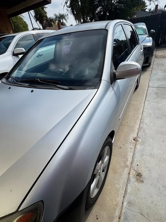 2008 Kia Spectra - Image 2 of 9