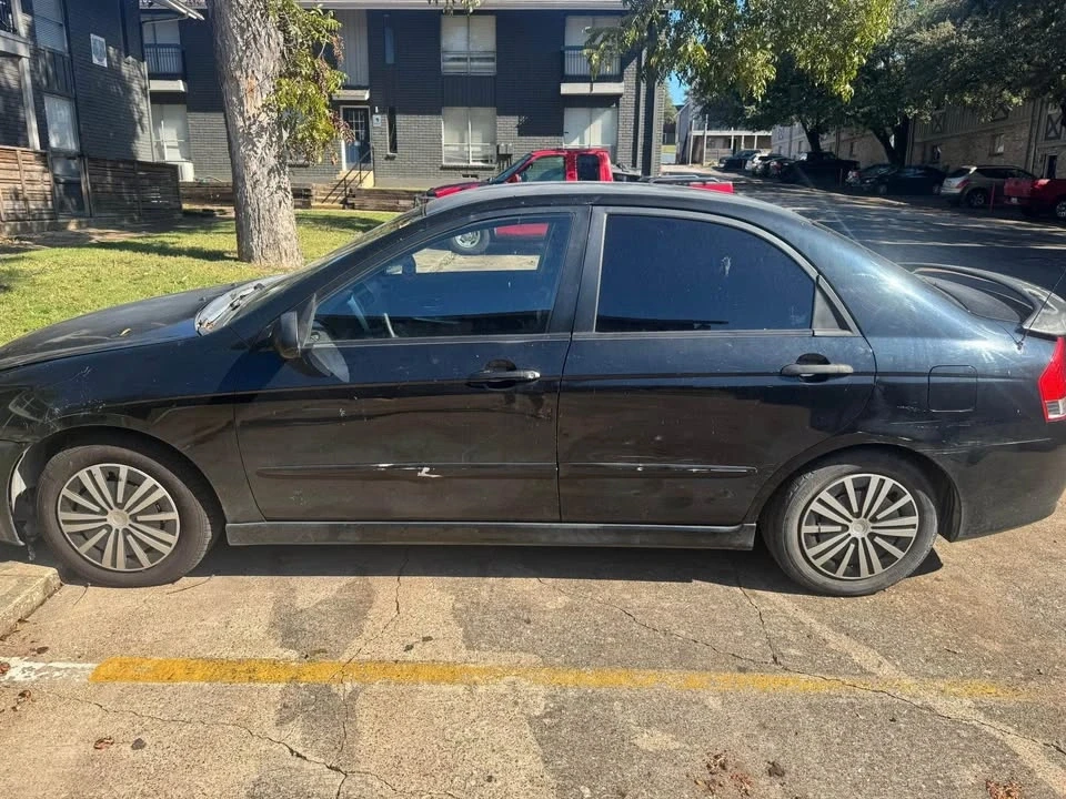 2008 Kia Spectra - Image 2 of 5