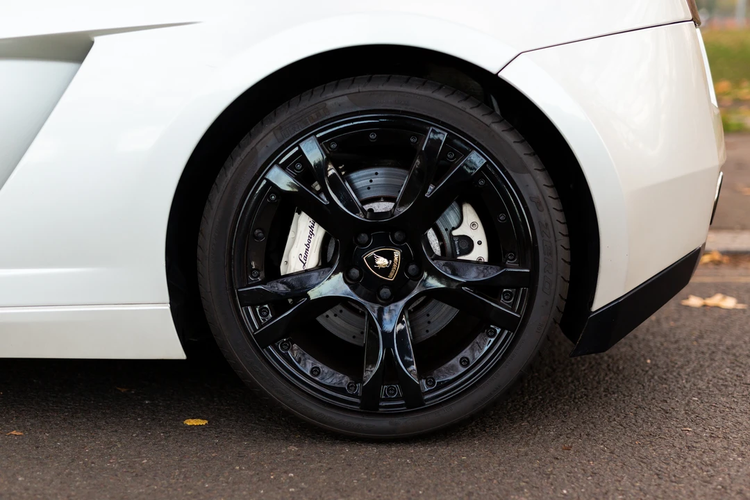 2008 Lamborghini Gallardo - Image 22 of 31