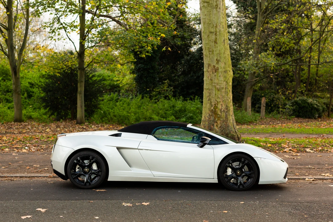 2008 Lamborghini Gallardo - Image 11 of 31