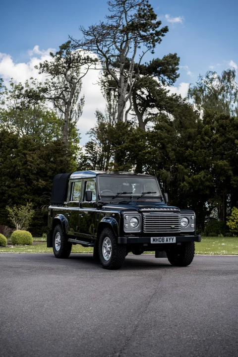 2008 Land Rover Defender 110 - Image 15 of 31