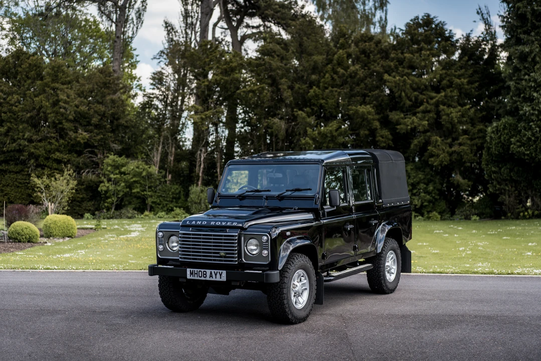 2008 Land Rover Defender 110 - Image 10 of 31