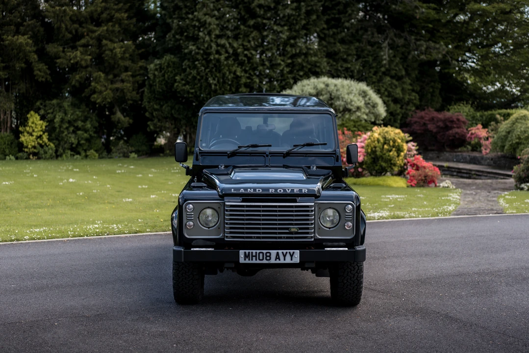 2008 Land Rover Defender 110 - Image 11 of 31