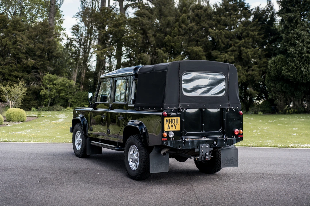 2008 Land Rover Defender 110 - Image 8 of 31