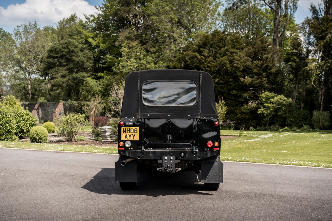 2008 Land Rover Defender 110 - Image 22 of 31