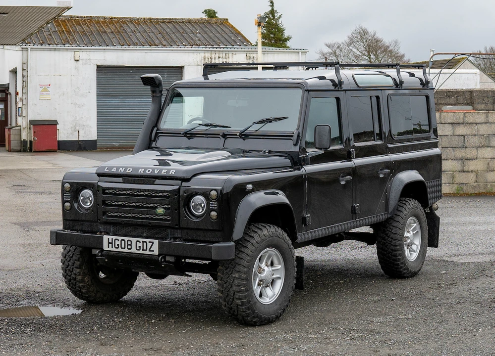 2008 Land Rover Defender 110 - Image 2 of 31